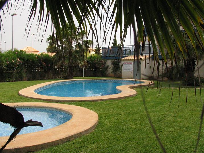 oliva nova – piscina apartamento oliva nova green bach