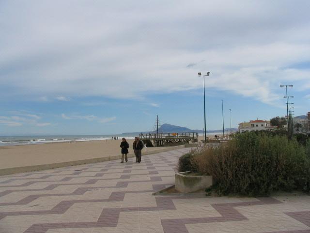 cruz roja playa de oliva